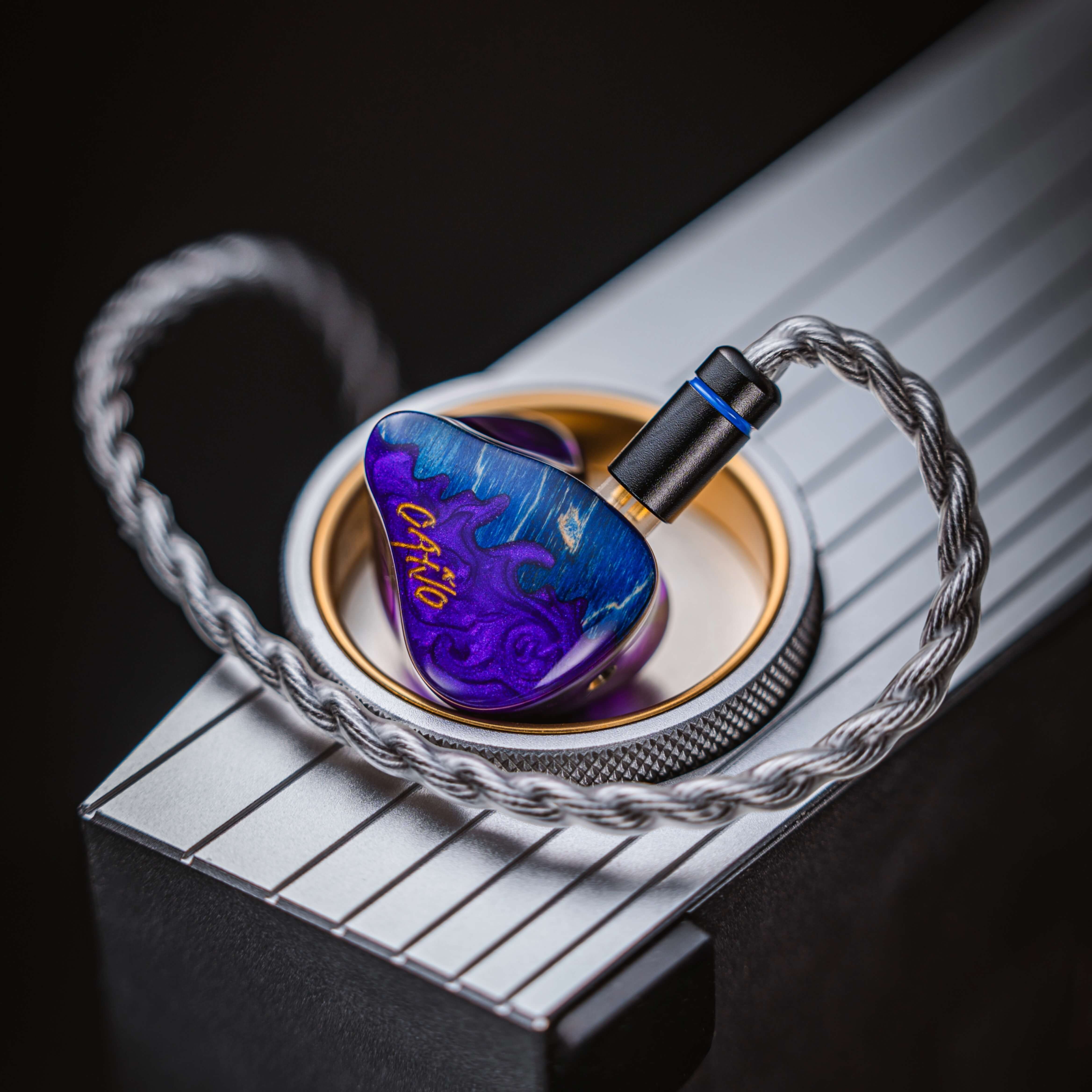 Hisenior Cano Cristales 2DD+8BA Hybrid In-Ear Monitor