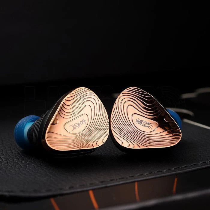 Tangzu Xuanwu Gate - 1DD+4BA+2EST tribrid IEM